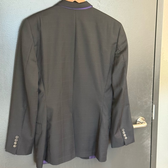 Ted Baker Endurance 39R wool EUC black with light pinstripes and  Purple Lining - Picture 9 of 15